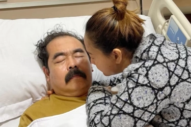 Mas Adam Jalani Operasi Usai Pecah Pembuluh Darah di Kaki, Inul Daratista Cerita Ruang Tamu Dipenuhi Darah: Dianya Wes Pingsan!