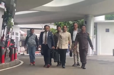 Eks Mendikbudristek Nadiem Makarim Tiba di Kejagung, jadi Saksi Dugaan Korupsi Pengadaan Laptop Chromebook Rp 9,9 Triliun