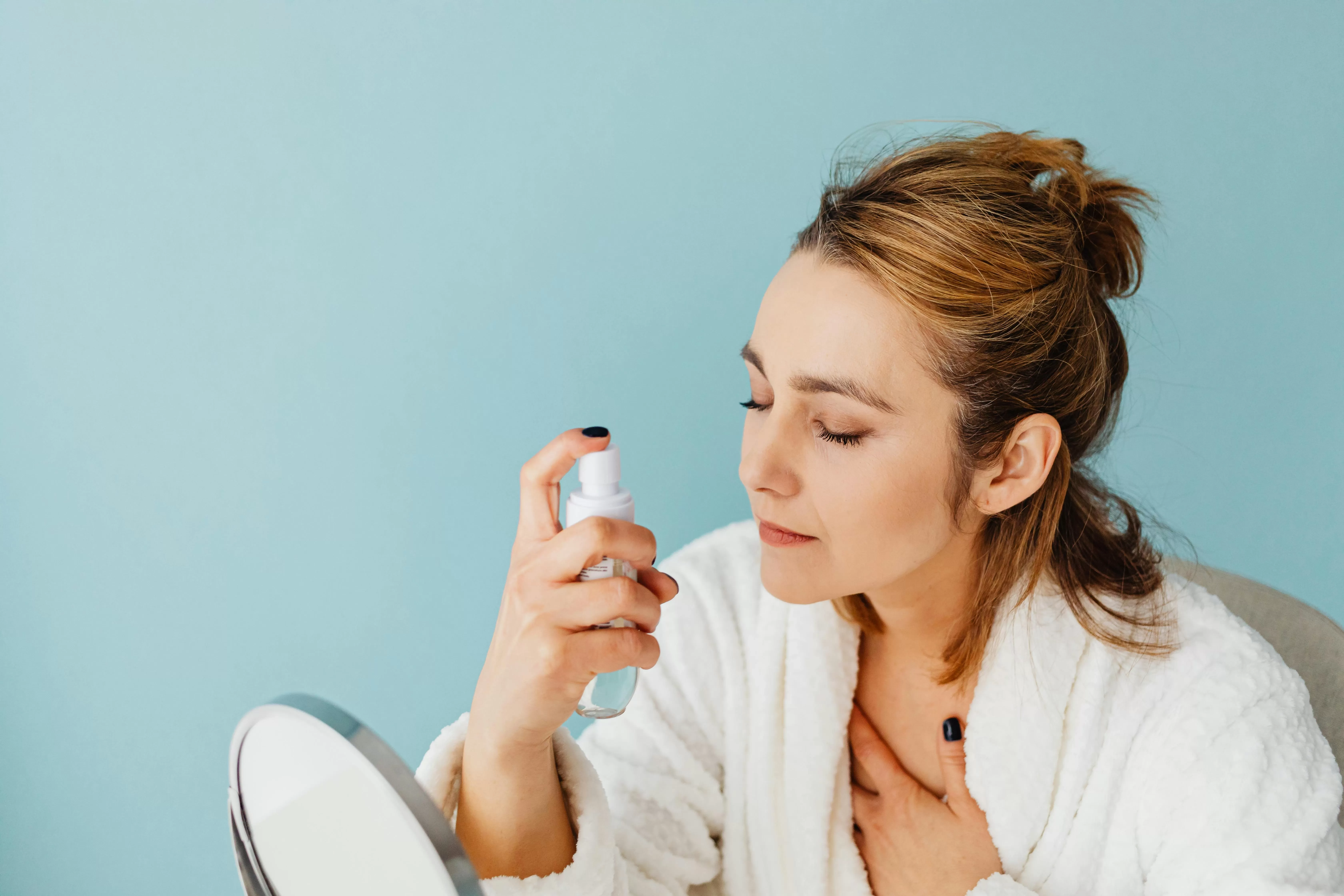 Ini 8 Ingredient yang Harus Ada di Face Mist agar Kulit Terjaga dari Dehidrasi!