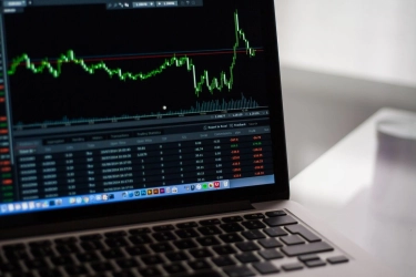 IHSG Dibuka Turun 2,11 Persen, Kurs Rupiah Lesu