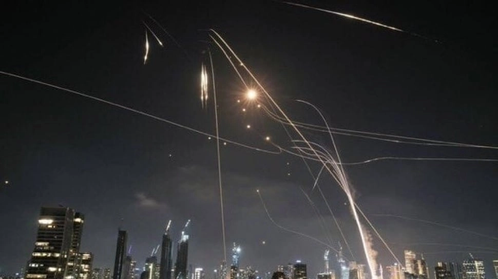 Harga Minyak Meroket Usai AS Serang Iran, DPR Ingatkan Pemerintah Soal Beban APBN