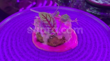 Ironwood Steak & Grill: Makan Steak Sambil Menikmati Pemandangan Lapangan Golf