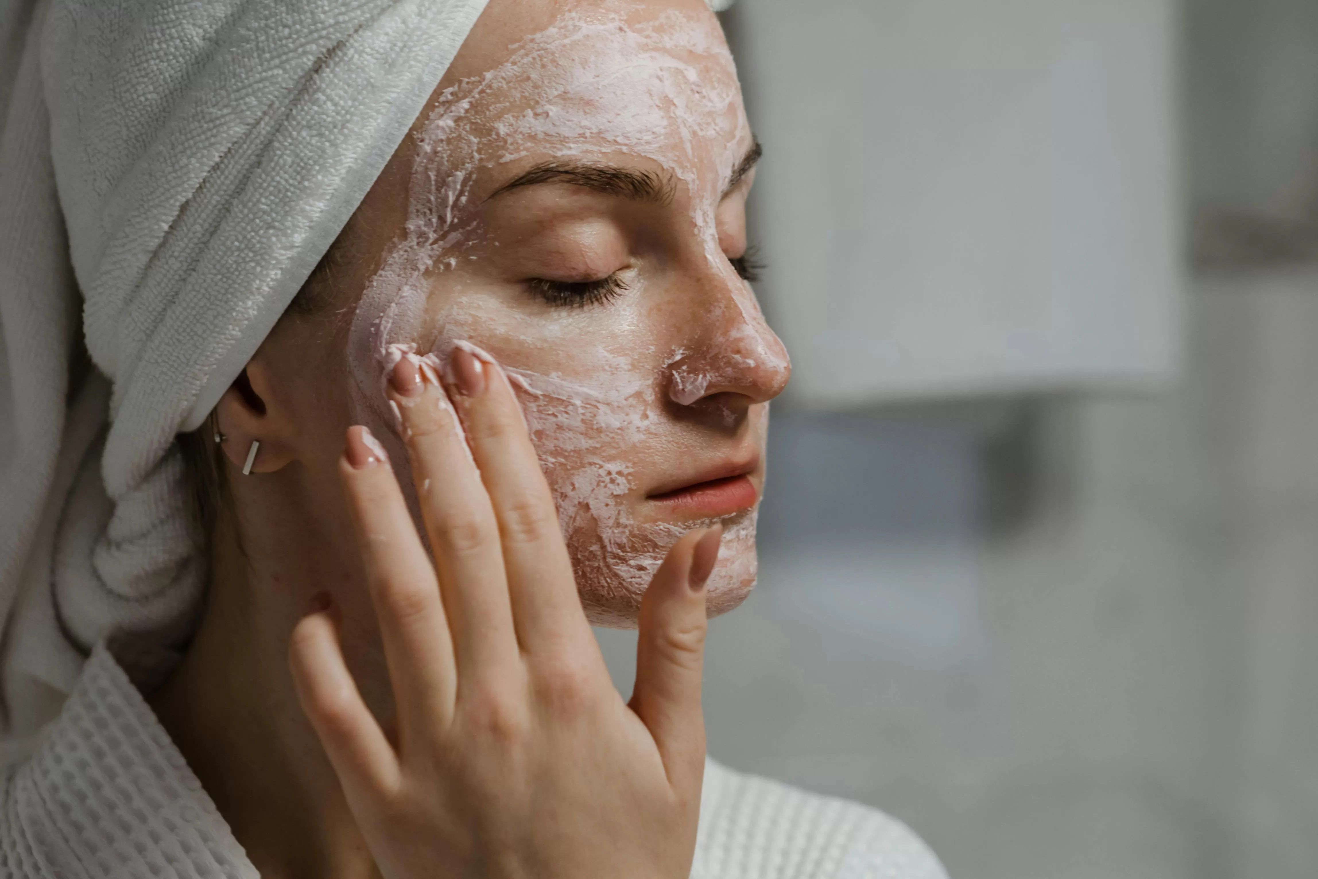 Ini 4 Ingredient yang Wajib Kamu Tahu, Masker Clay untuk Kulit Berminyak dan Berpori