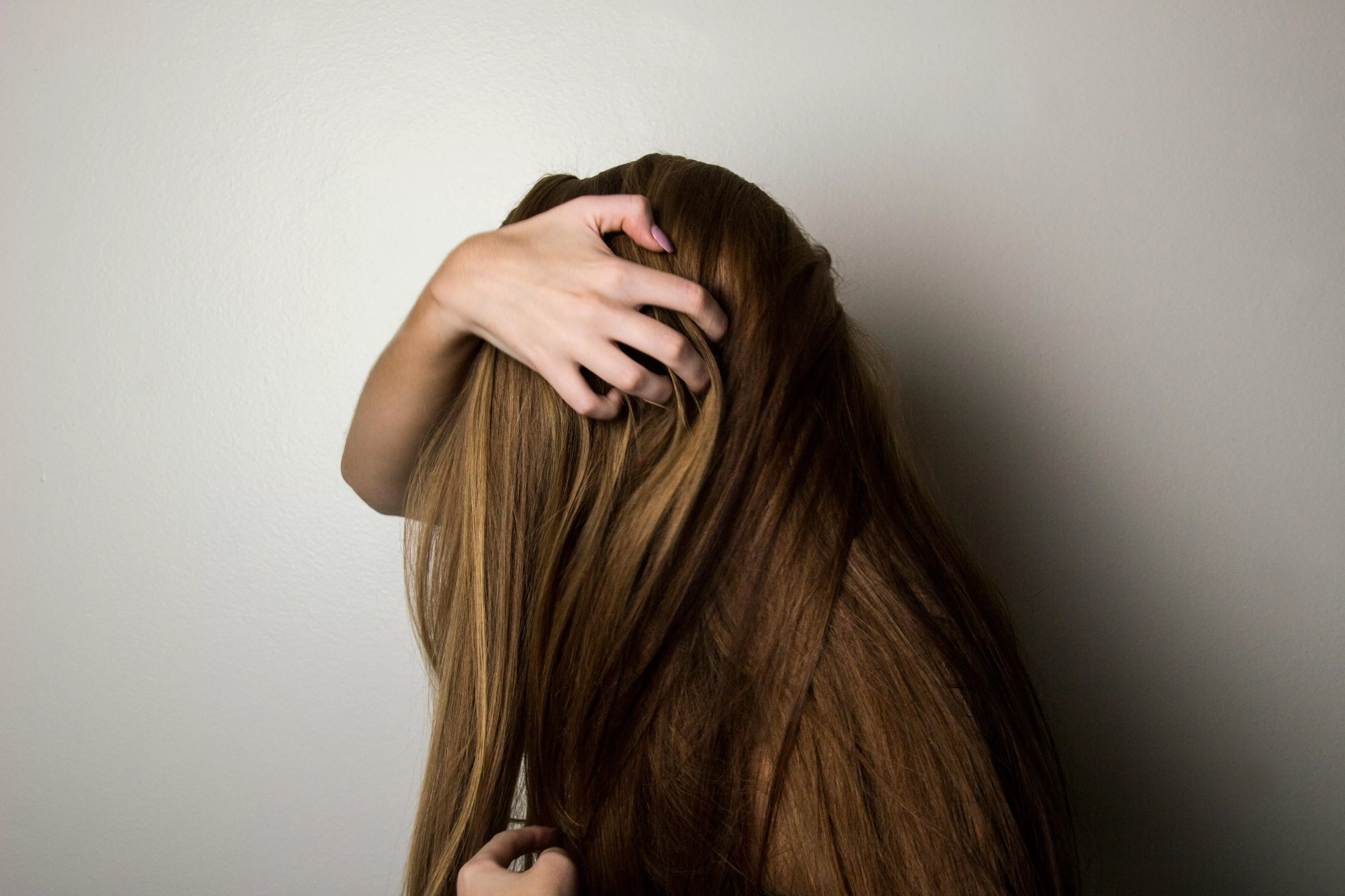 Sulit Merawat Rambut Rontok? Ini 14 Ingredient Shampoo Herbal yang Cocok untuk Rambut Rontok!