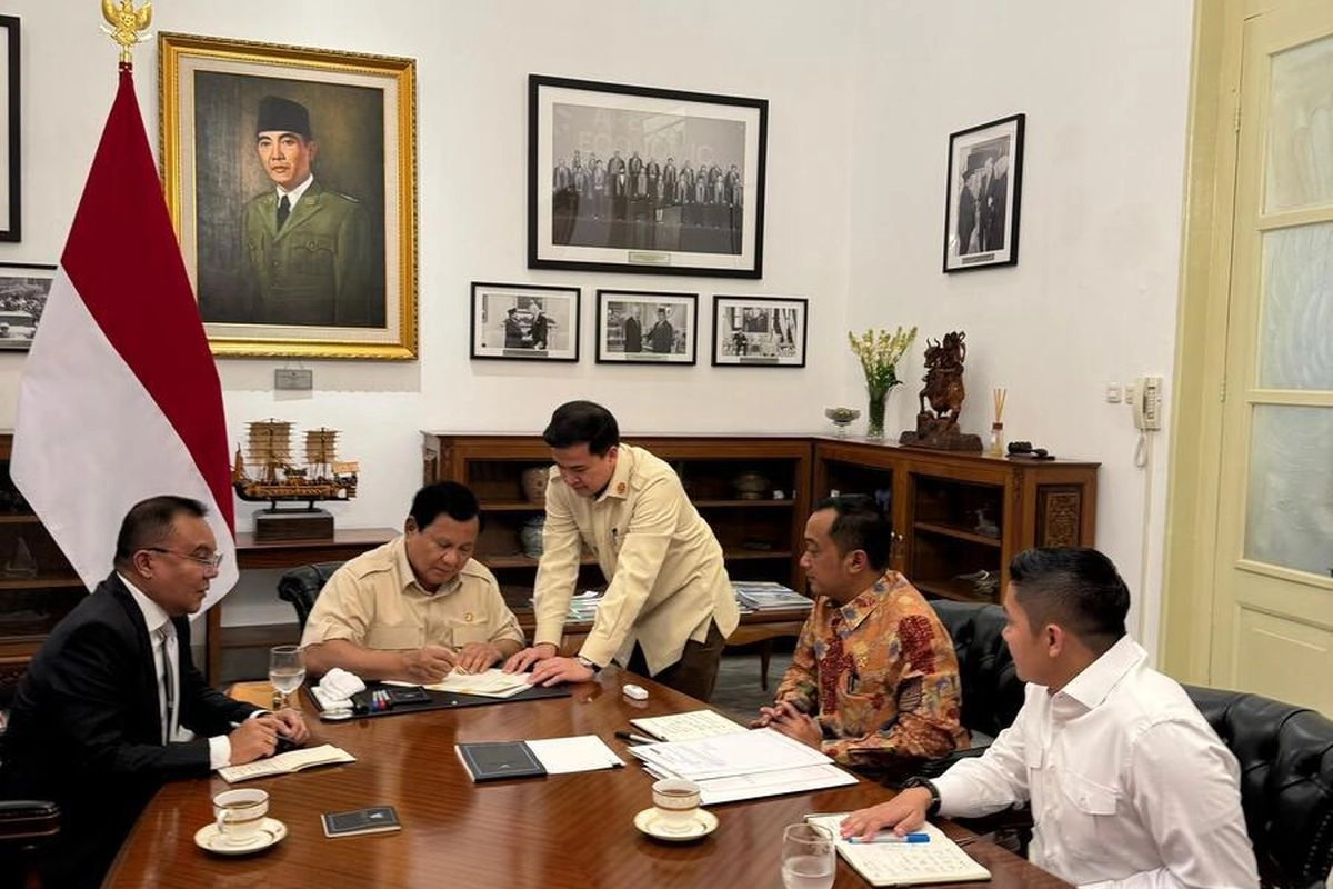 Prabowo Teken Inpres Pembangunan Pulau Enggano yang Warganya Terisolasi