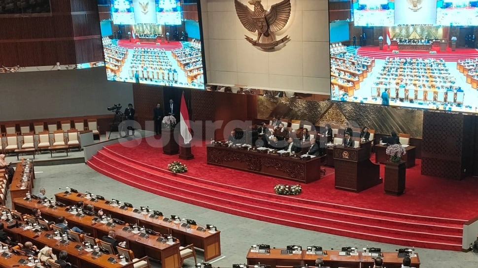 Buka Masa Sidang, Puan Belum Bacakan Surat Forum Purnawirawan Prajurit TNI Soal Pemakzulan Gibran