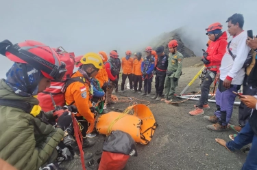 Jenazah Pendaki Asal Brazil Juliana De Souza Belum Bisa Dievakuasi Dari Gungung Rinjani, Helikopter Terhalang Cuaca Buruk
