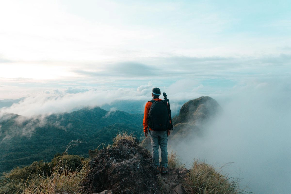 Mendaki Gunung adalah Wisata Berbahaya, Persiapkan atau Hilang Nyawa