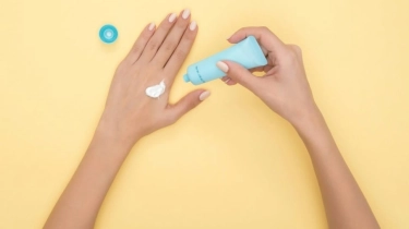 3 Sunscreen Murah Isi Banyak: Harga Mulai Rp100 Ribuan, Awet Dipakai Berbulan-bulan