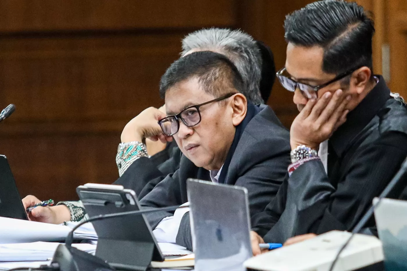 Diperiksa Sebagai Terdakwa, Hasto Kristiyanto Ngaku Tak Punya Kedekatan dengan Harun Masiku