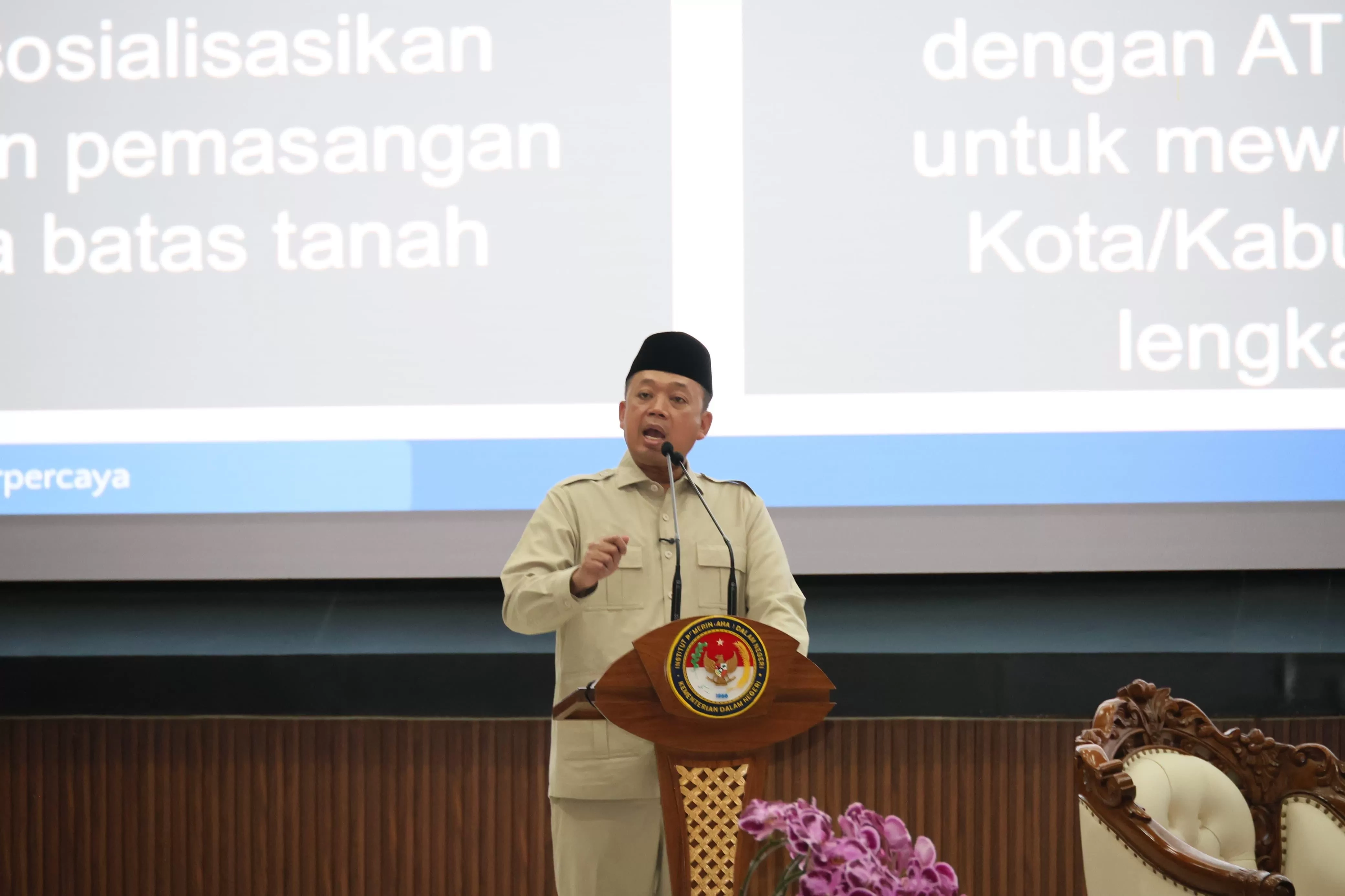 Menteri ATR/BPN Nusron Wahid Ajak Kepala Daerah Sosialisasi Pemasangan Patok Batas Tanah, Cegah Sengketa Lahan