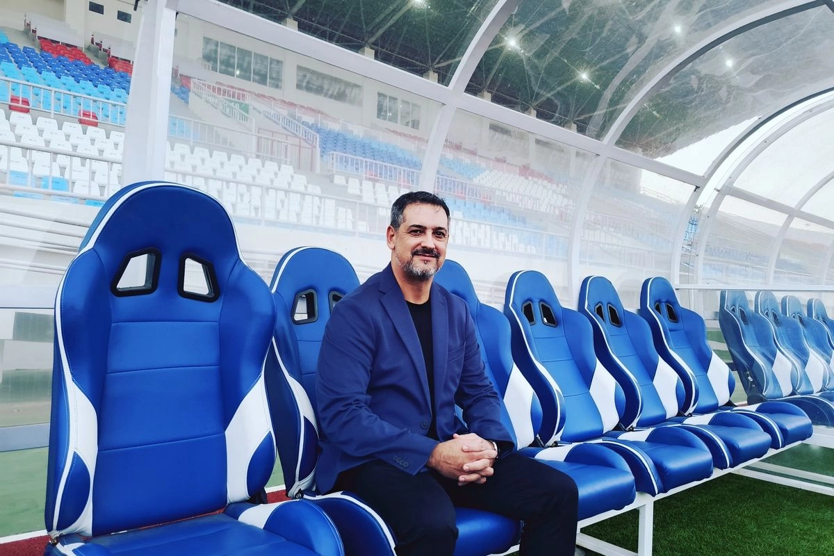 Alasan Arema FC Resmi Tunjuk Marcos Santos Sebagai Pelatih Baru