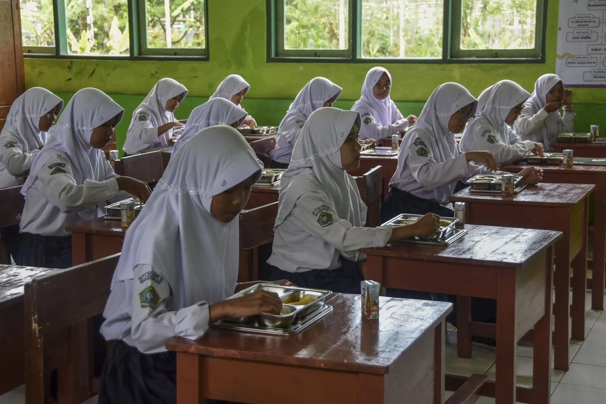 Makan Bergizi Gratis untuk Siswa Sekolah Rakyat, Bagaimana Persiapannya?