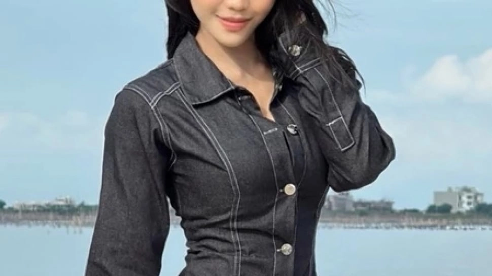 5 Ide OOTD Kemeja Wispie dan Celana Cutbray yang Bikin Kamu Jadi Pusat Perhatian