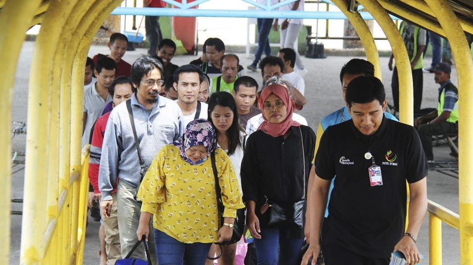 Kemenko PM Akan Siapkan Job Fair Buat Kerja ke Luar Negeri, Bisa Langsung Lamar?