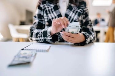 7 Kebiasaan Orang yang Tetap Stabil Secara Finansial, Apa pun yang Terjadi dalam Hidup Mereka
