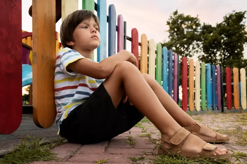 7 Kebiasaan Emosional Masa Kecil Penyebab Orang Memilih Diam saat Marah