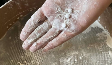 Sungguh Keji! Pihak Palestina Dikabarkan Menemukan Narkotika dalam Tepung Bantuan AS untuk Gaza