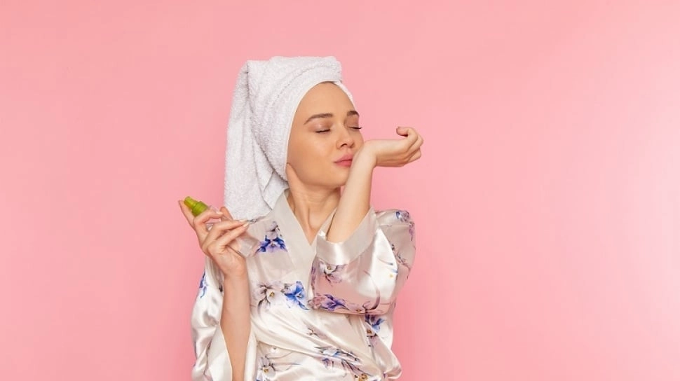 9 Rekomendasi Parfum Aroma Segar Habis Mandi, Bye-Bye Bau Apek