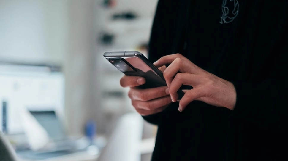 Bocoran Spesifikasi Penting dan Desain Ponsel Lipat Tiga Samsung
