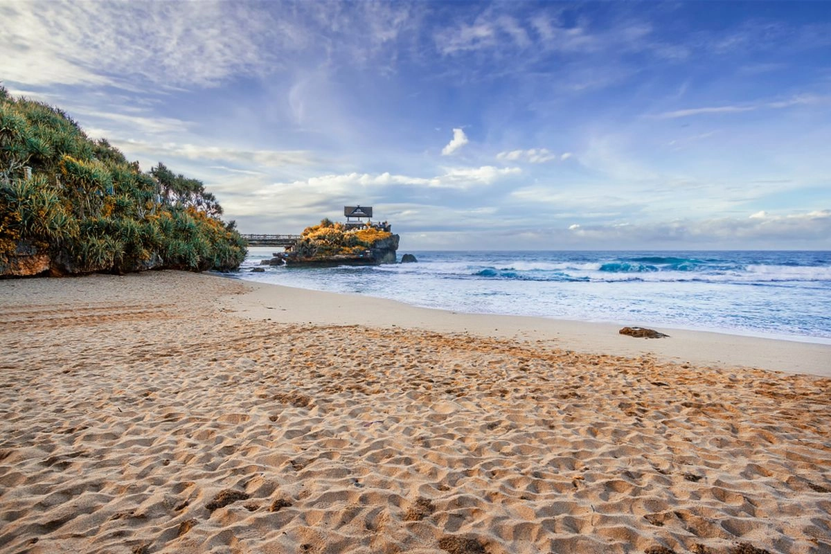 18 Wisata Pantai Gunungkidul yang Paling Terkenal, Cocok untuk Liburan Sekolah