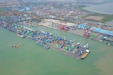 Mulai 1 Juli 2025, Pelindo Serahkan Pengelolaan TPK Berlian ke Terminal Teluk Lamong