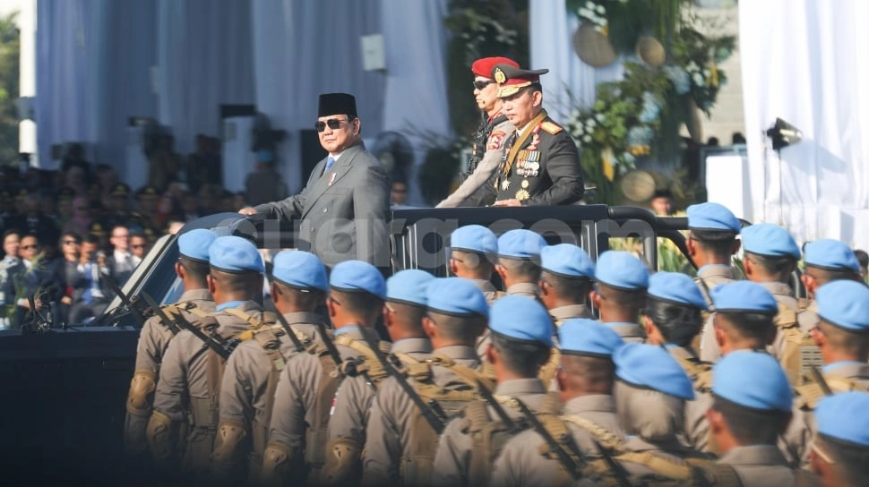 Momen HUT ke-79 Bhayangkara, Prabowo Berikan Tanda Kehormatan ke Sejumlah Satuan Polri