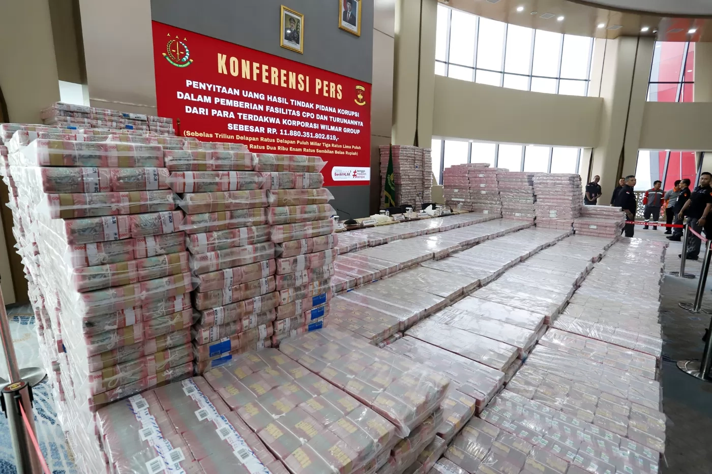 Kejagung Sita Uang Titipan Kasus Korupsi CPO Rp 1,3 triliun