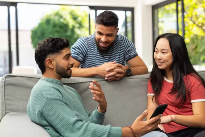 Orang yang Diam-Diam Mendambakan Koneksi Tetapi Takut Ditolak Biasanya Menampilkan 8 Perilaku Ini Tanpa Menyadarinya Menurut Psikologi