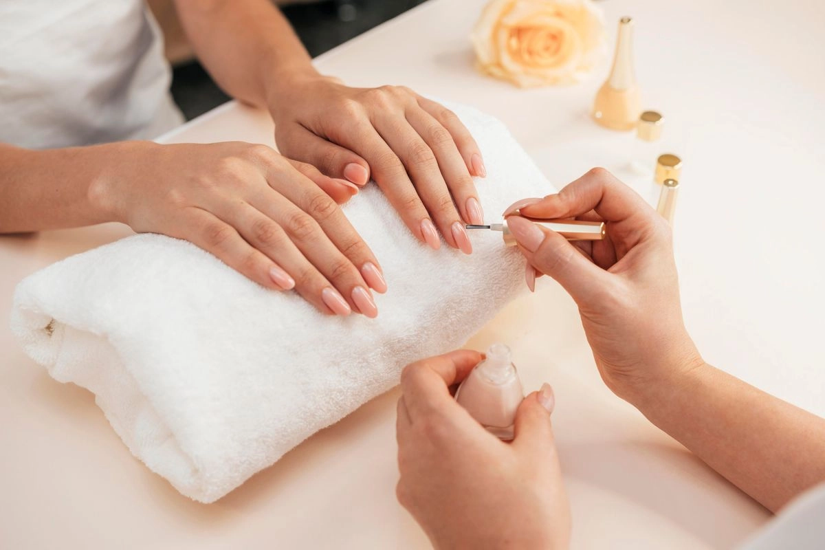 Waspadai Paparan UVA dari Lampu Nail Art, Bisa Tingkatkan Risiko Kanker Kulit