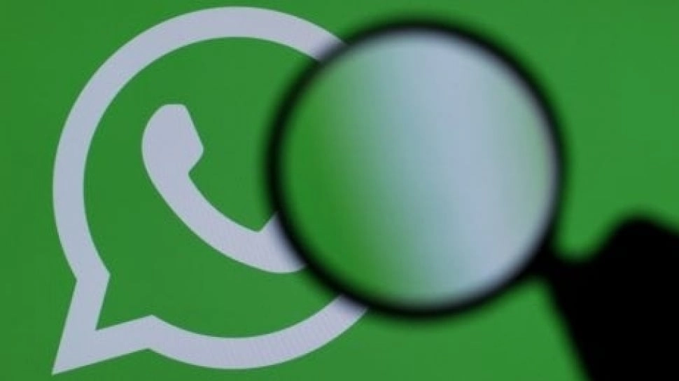 AI Bantu Jualan Online, Mark Zuckerberg Umumkan Fitur Iklan di Status WhatsApp