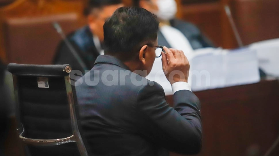Breaking News! Hasto Dituntut 7 Tahun Penjara: Dalang Suap dan Perintangan Kasus Harun Masiku?