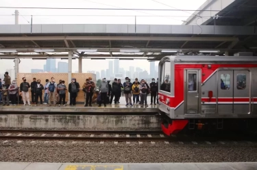 Juanda dan Gondangdia Padat Saat HUT ke-80 TNI, Penumpang Diminta Gunakan Stasiun Alternatif