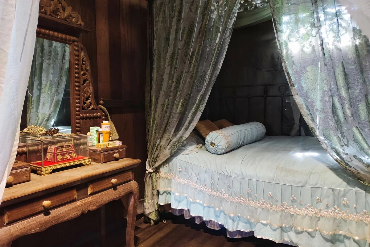 Mengapa Rumah Tradisional di Malaysia Cuma Punya Satu Kamar?