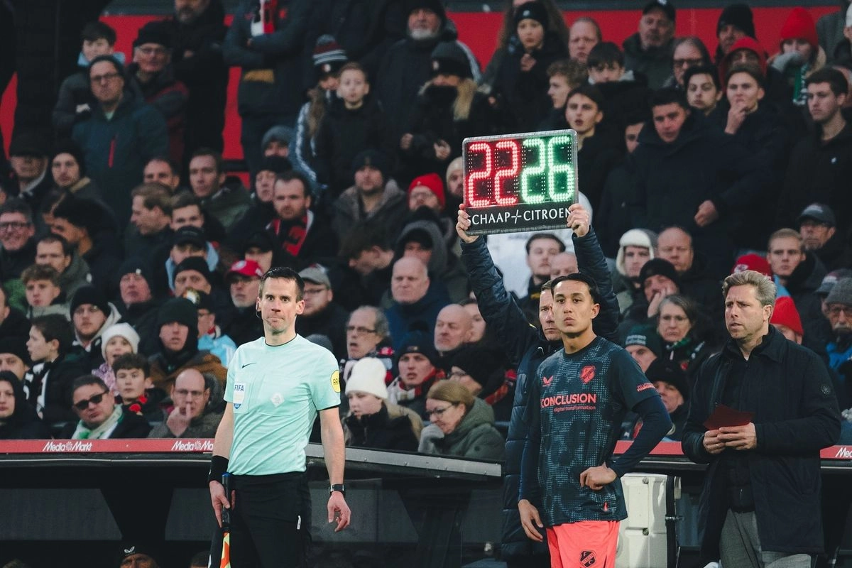 Rapor Miliano Jonathans Usai Feyenoord vs FC Utrecht 3-2, Catat 1 Assist