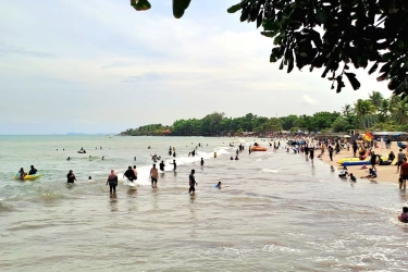 4,9 Juta Orang Piknik ke Banten Bulan Agustus 2025, Ini 11 Destinasi Wisata yang Menarik!