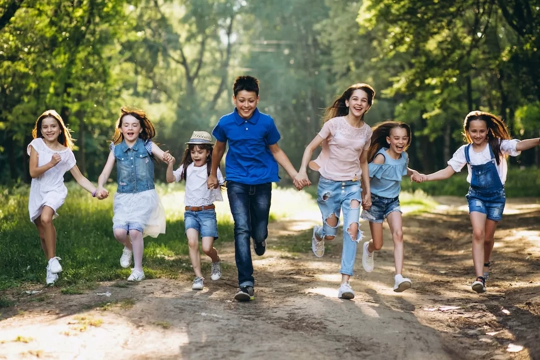 10 Ritual Masa Kecil di Perkotaan yang Menggambarkan Uniknya Pertumbuhan Anak-anak Kota Besar