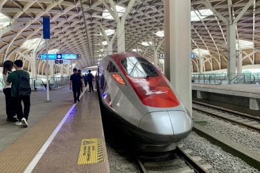 Bom Waktu Utang Kereta Cepat