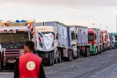 Bantuan Kemanusiaan Mulai Mengalir ke Gaza: Ratusan Truk Melintasi Perbatasan usai Kesepakatan Gencatan Senjata