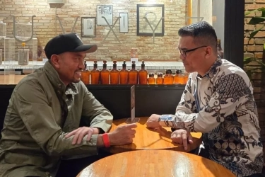 Usai Menghilang Bak Ditelan Bumi! Ahmad Sahroni Muncul Ketemu Bro Ron, Sebut Bakal Ada Kejutan 10 November