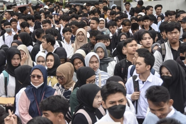 Keluhan Anak Muda dan Sistem yang Tak Adil