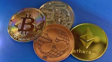 Pasar Kripto Anklok Parah, Bitcoin Diprediksi Rebound Pasca Guncangan Tarif AS-China