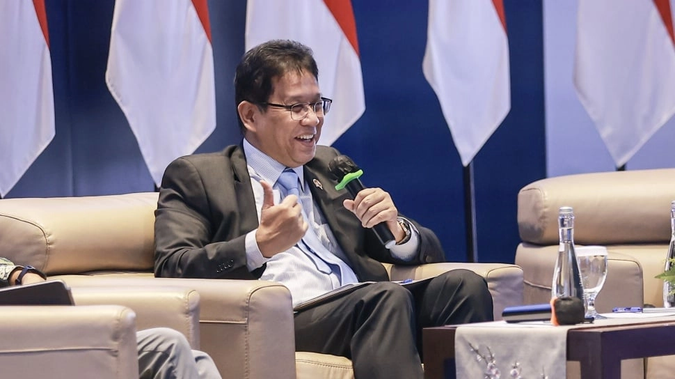 Tak Mau Nanggung Beban, Purbaya Serahkan Utang Kereta Cepat ke Danantara