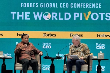Prabowo Cerita soal Ekonomi Campuran yang Diajarkan Ayahnya, Soemitro
