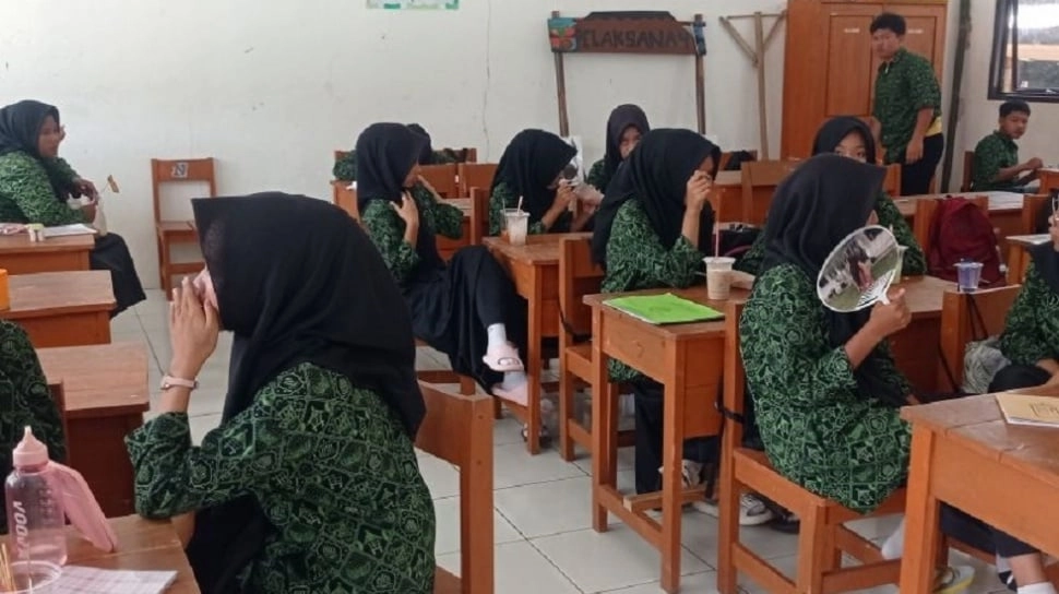Kepala SMAN 1 Cimarga Dipolisikan Ortu Siswa Perokok, Komnas Tembakau: Guru Harus Dihargai