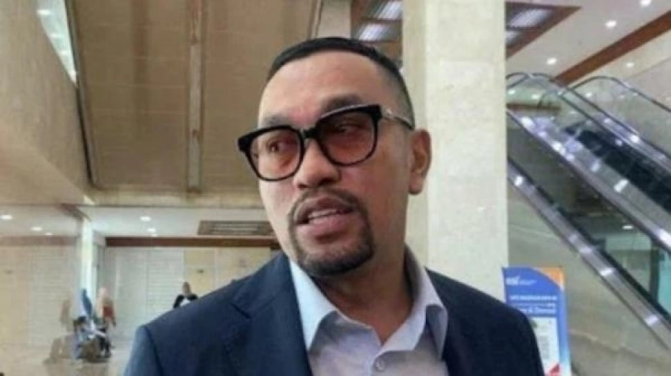 Vakum Medsos, Ahmad Sahroni Tiba-tiba Jadi Doktor Hukum, Disertasinya Bongkar Korupsi