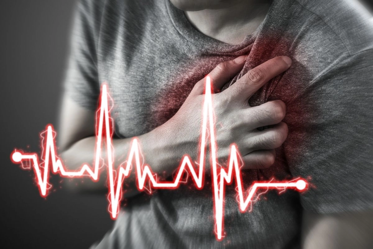 Jantung Berdebar di Malam Hari? Ini Pertolongan Pertama yang Bisa Dilakukan Menurut Dokter