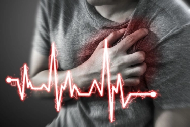 Jantung Berdebar di Malam Hari? Ini Pertolongan Pertama yang Bisa Dilakukan Menurut Dokter