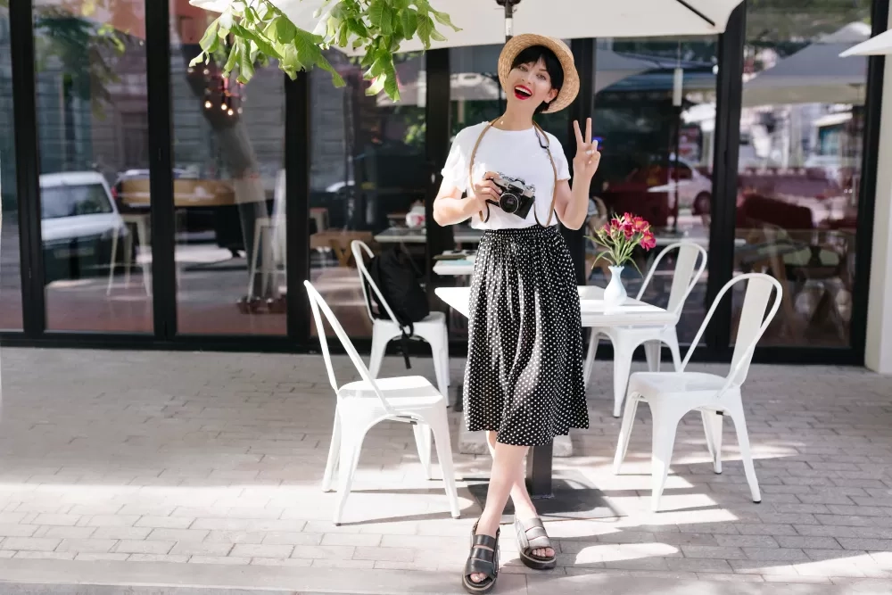 Rekomendasi 8 Pilihan Fashion yang Bikin Kamu Terlihat Lebih Muda, Apa Saja Ya?