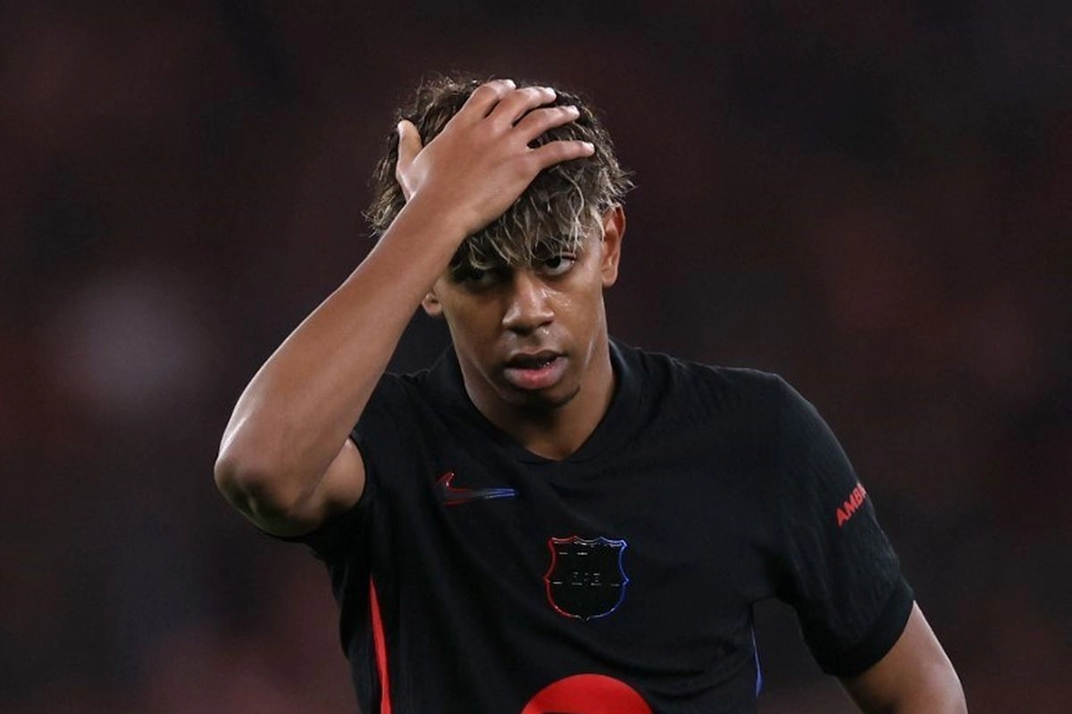 Status Lamine Yamal Picu Ketegangan Hansi Flick dan Manajemen Barcelona